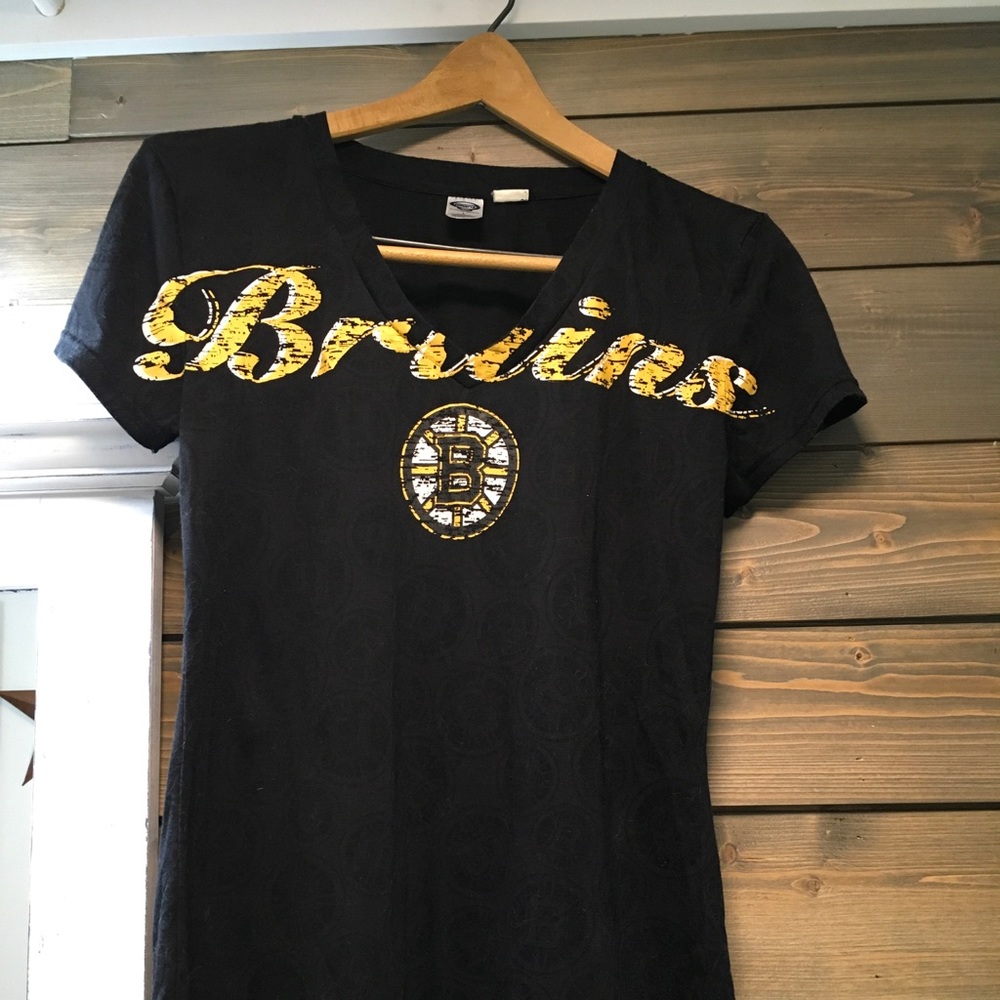 Women’s Bruins T Shirt L
